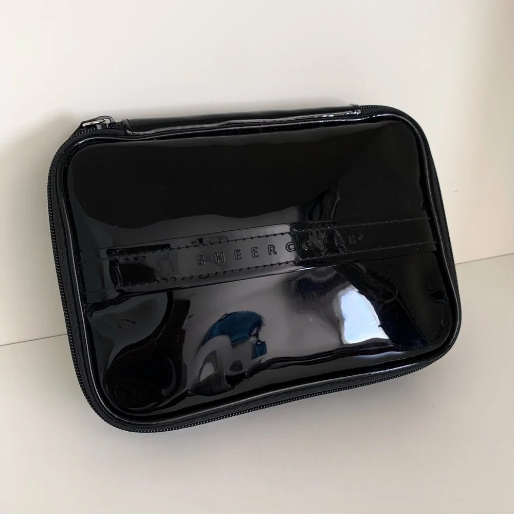 Sheer cover black patent vanity case